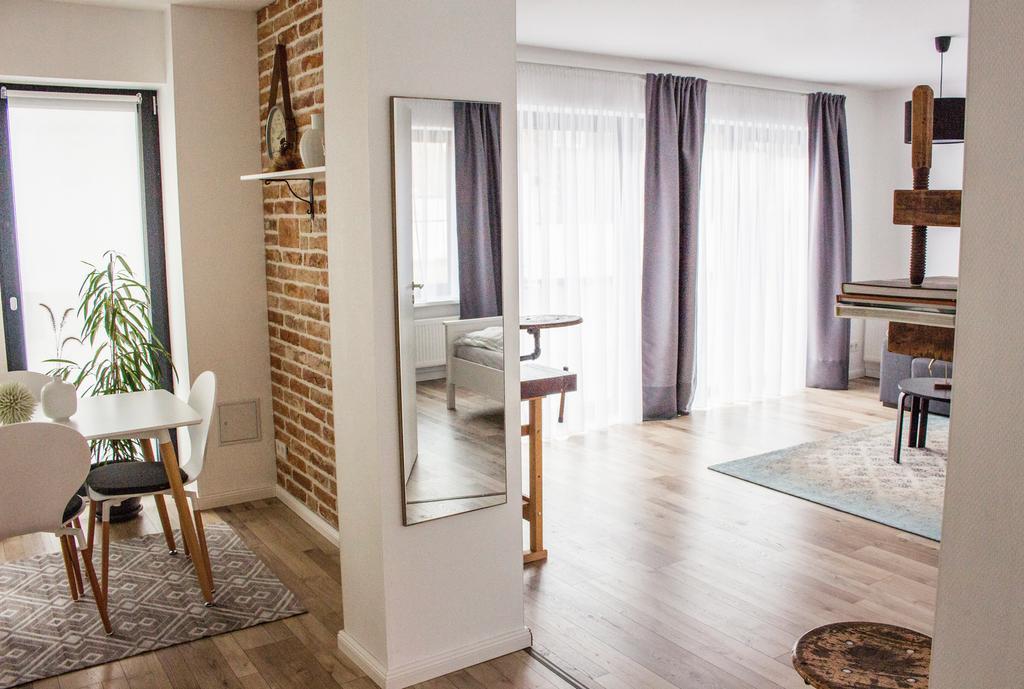 The Townhouse Apartment Бургвидел Екстериор снимка